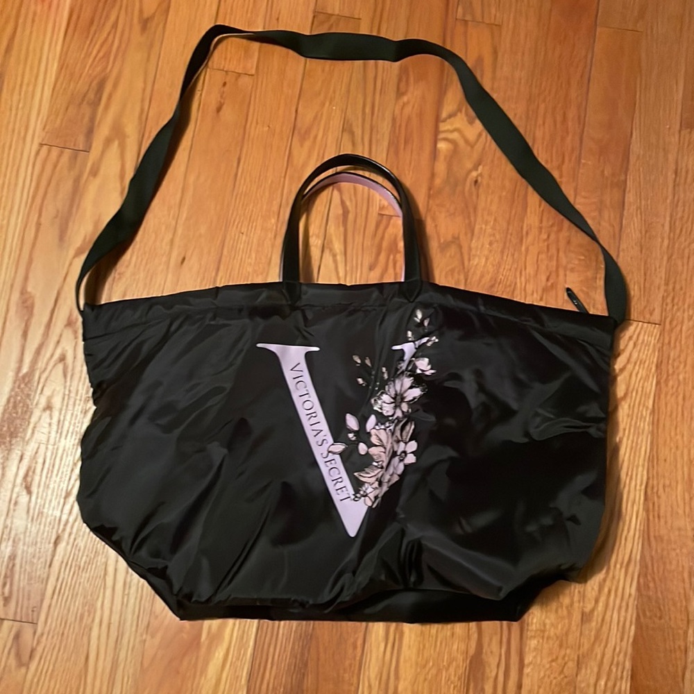 Victoria secret tote bag